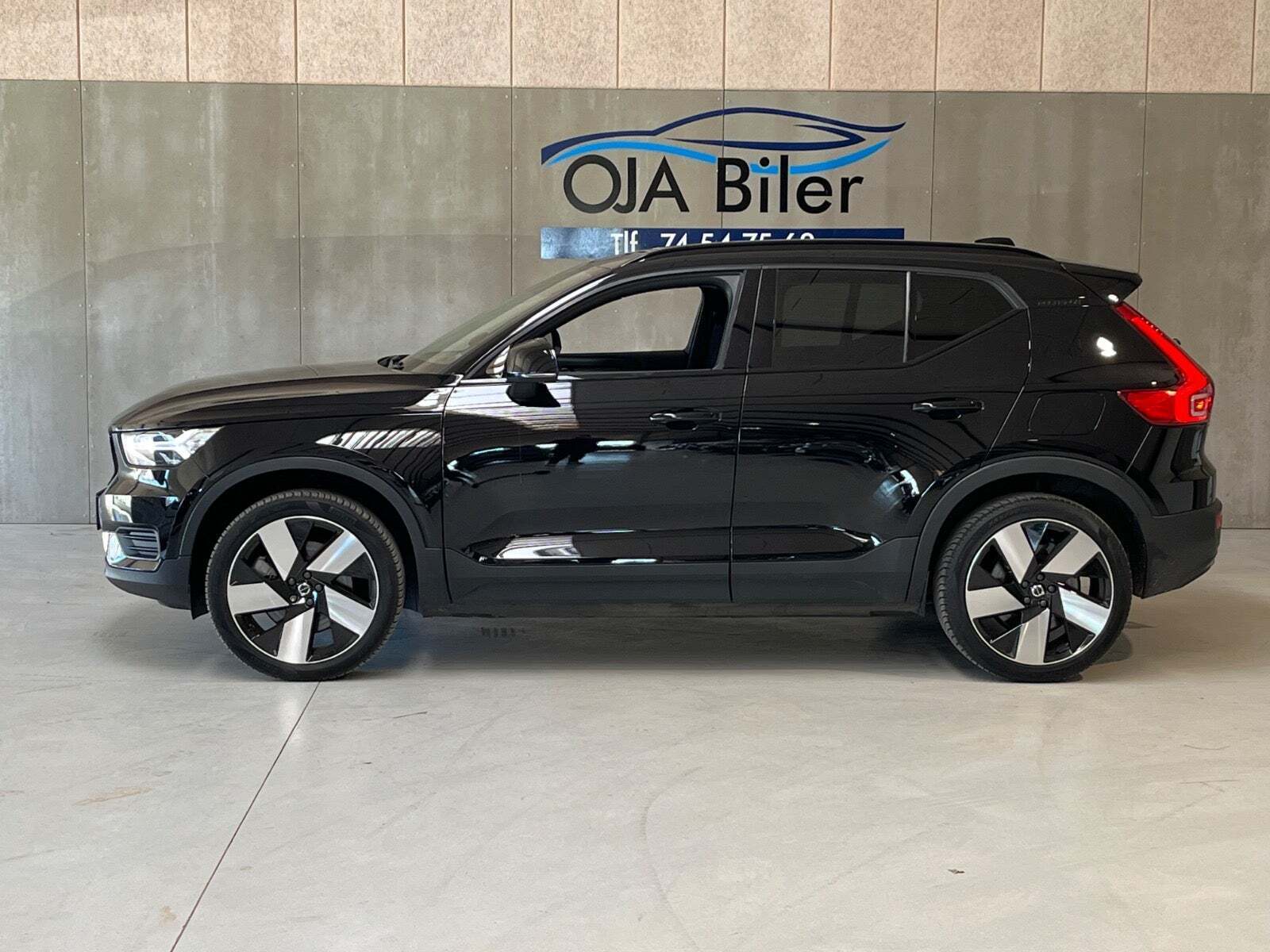 Volvo XC40 P6 ReCharge Core