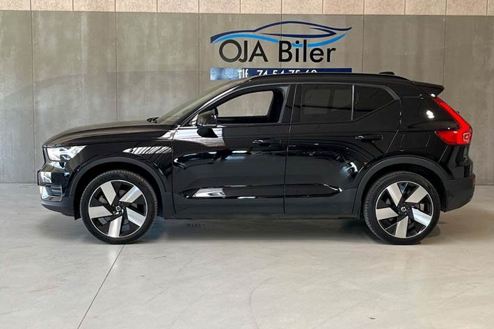 Sort Volvo XC40 fra 2022