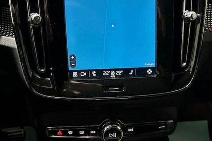 Sort Volvo XC40 fra 2022