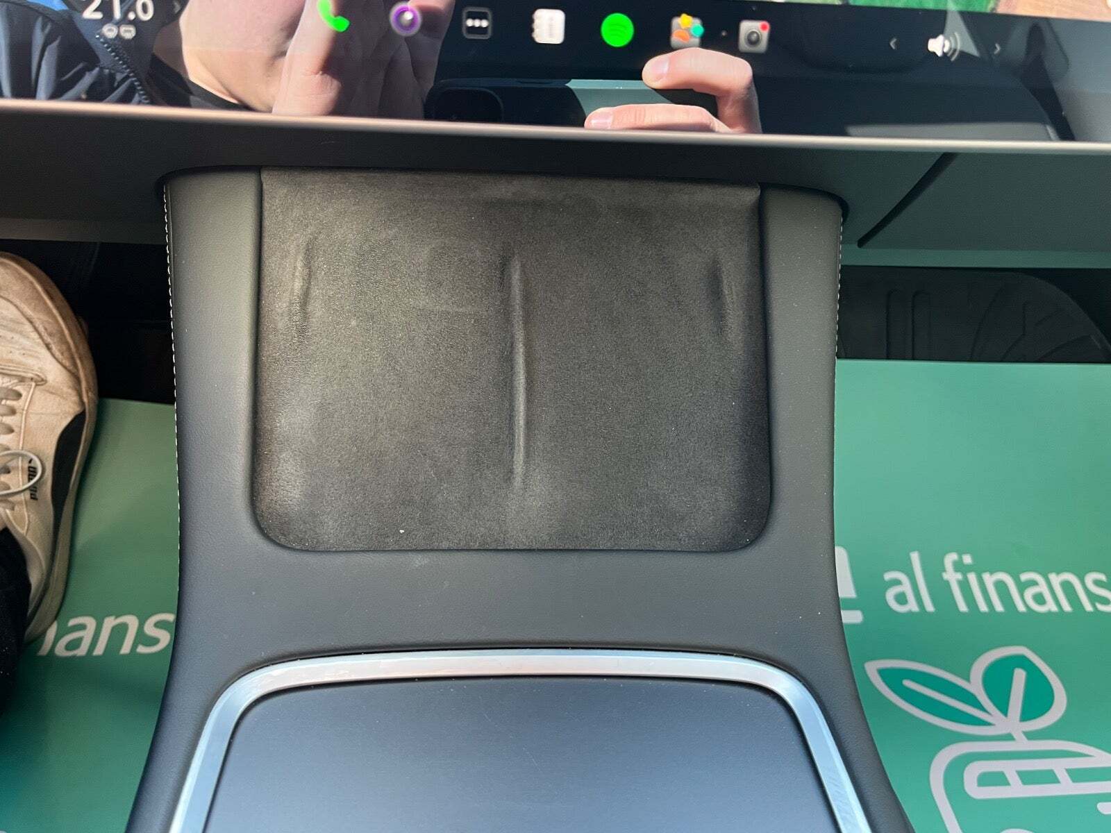 Hvid Tesla Model 3 fra 2021