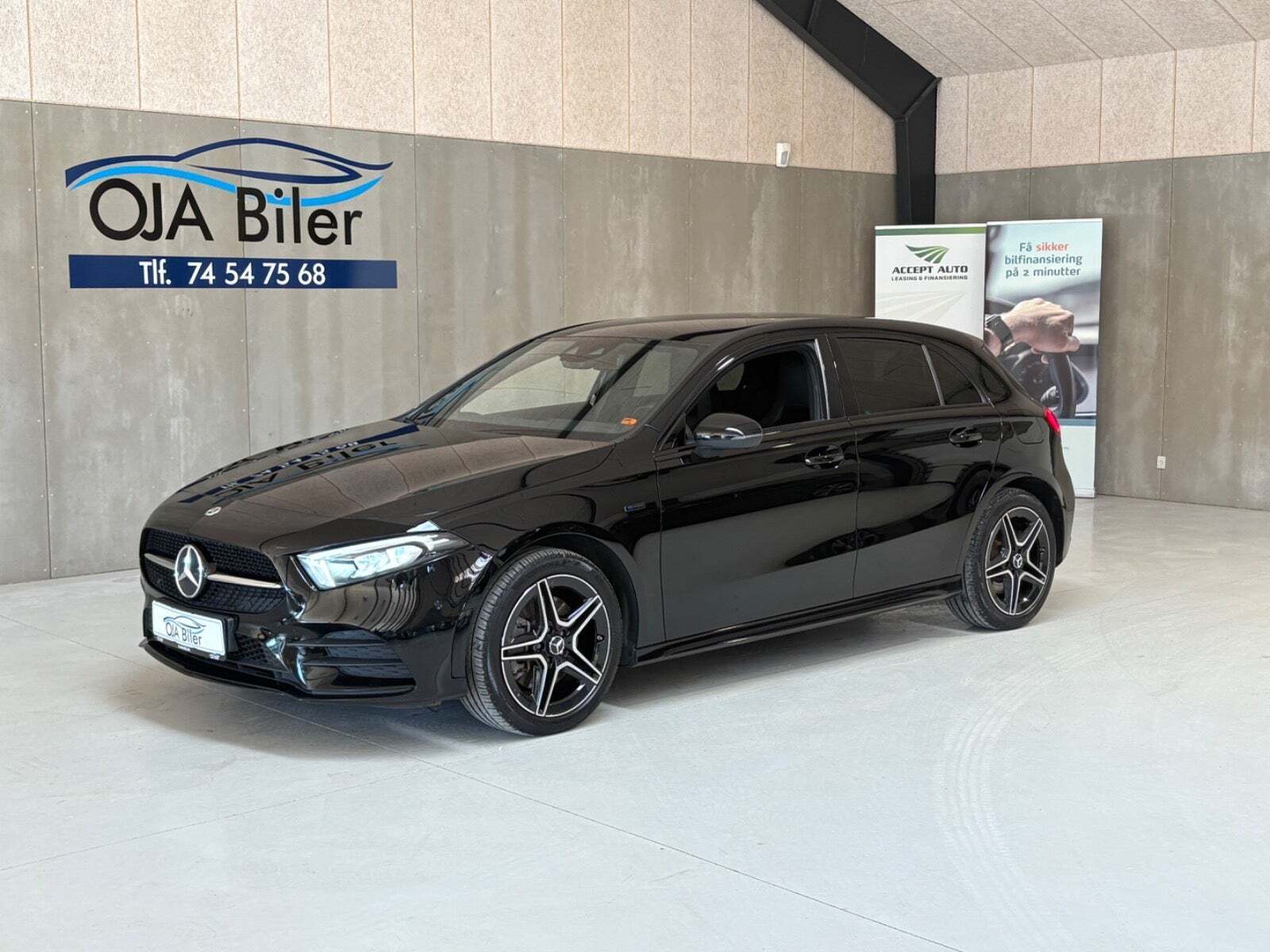 Mercedes A250 e 1,3 AMG Line Night Edition aut.