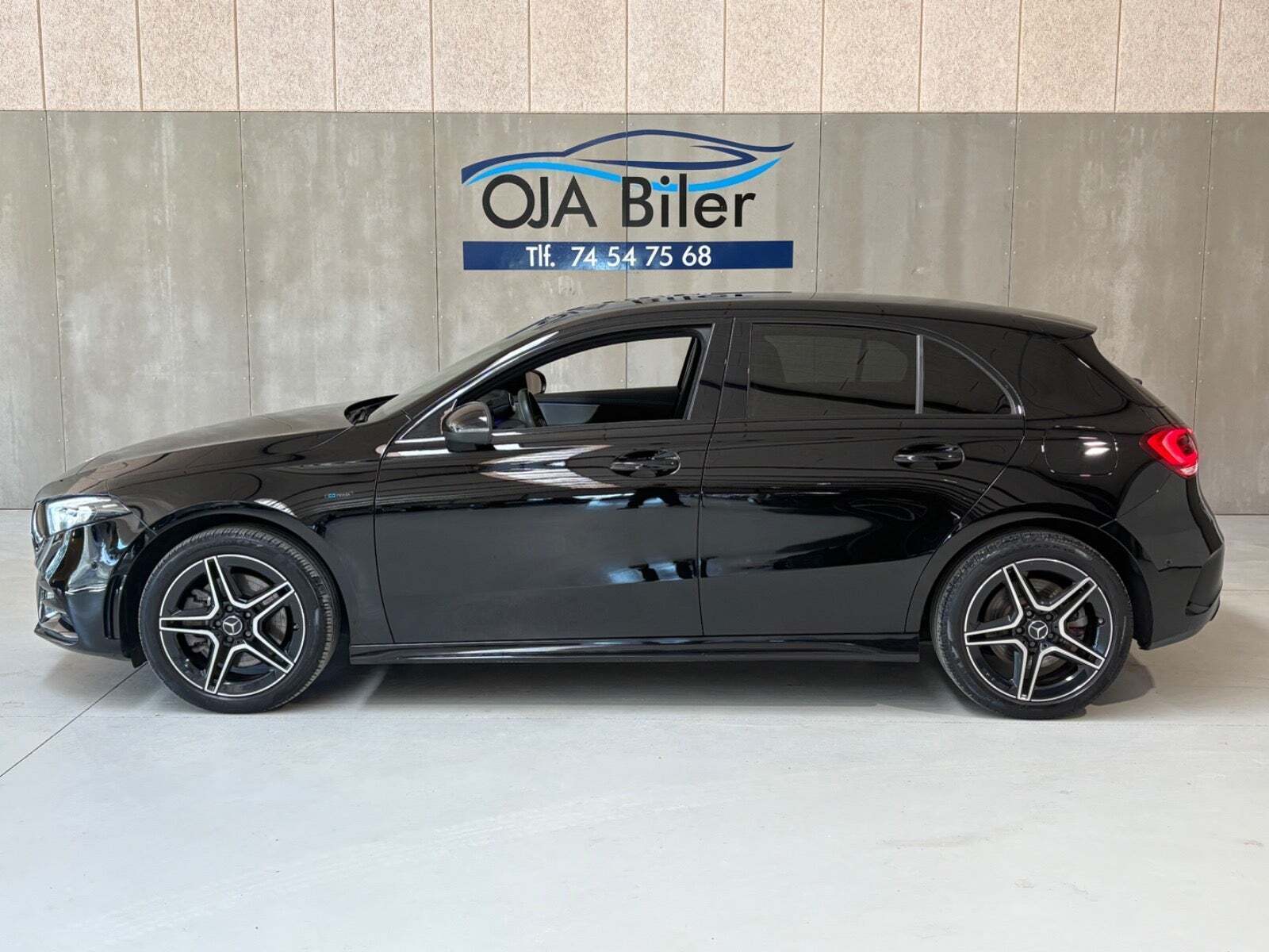 Mercedes A250 e 1,3 AMG Line Night Edition aut.