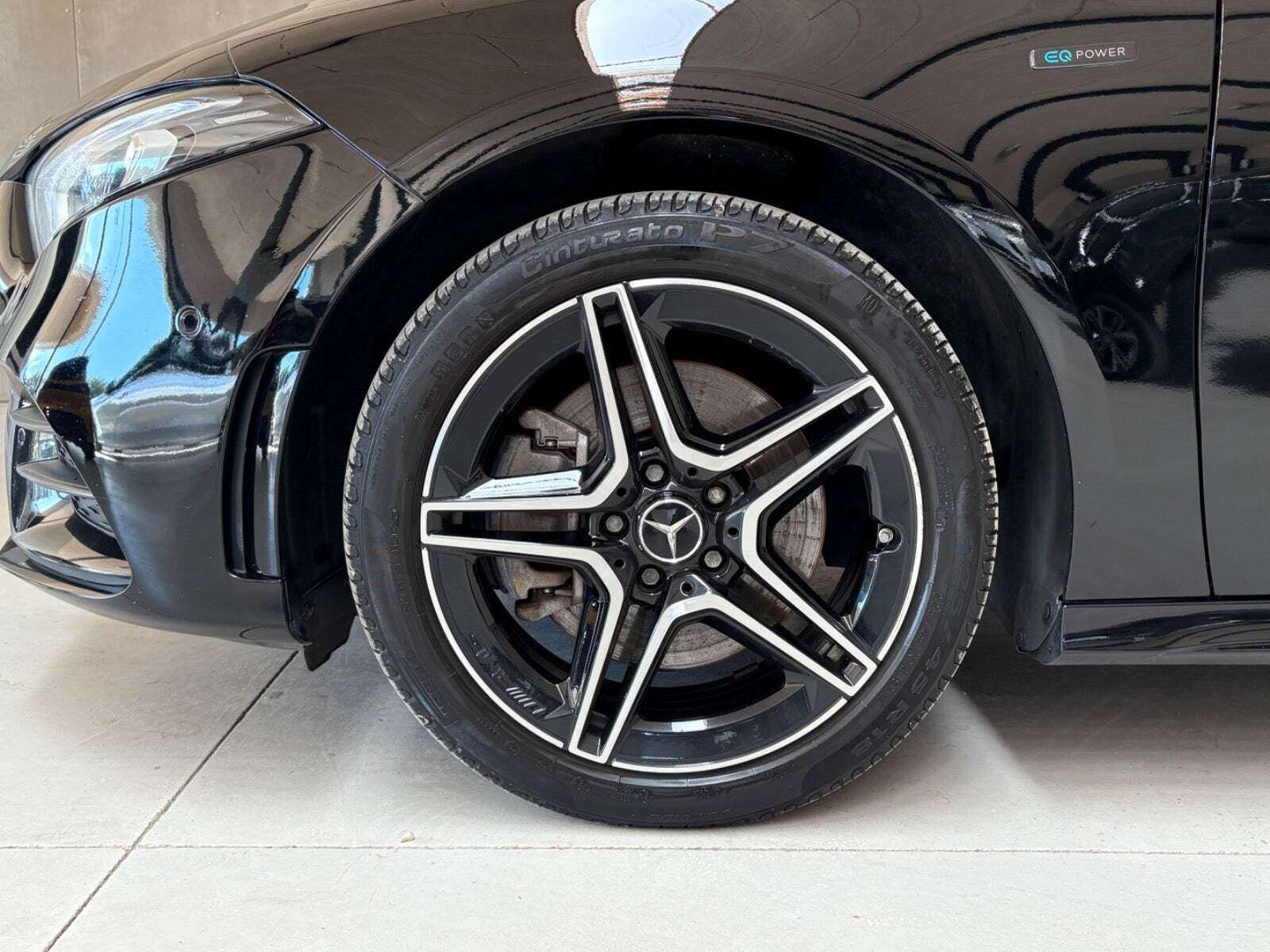 Mercedes A250 e 1,3 AMG Line Night Edition aut.