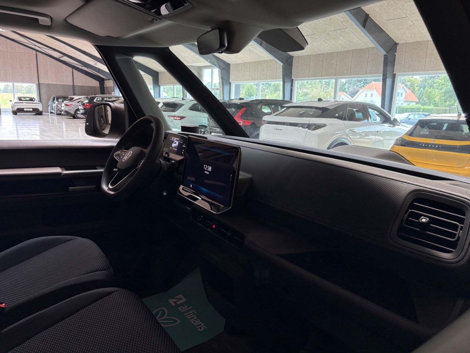 Hvid VW ID.Buzz fra 2025