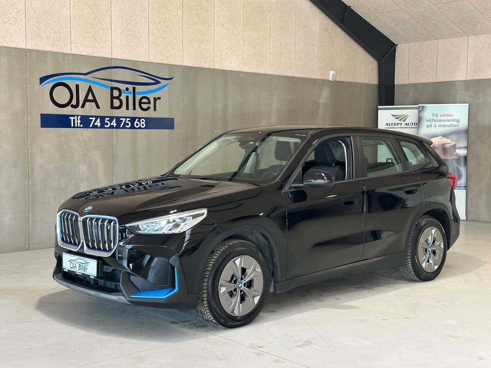 BMW iX1 xDrive30