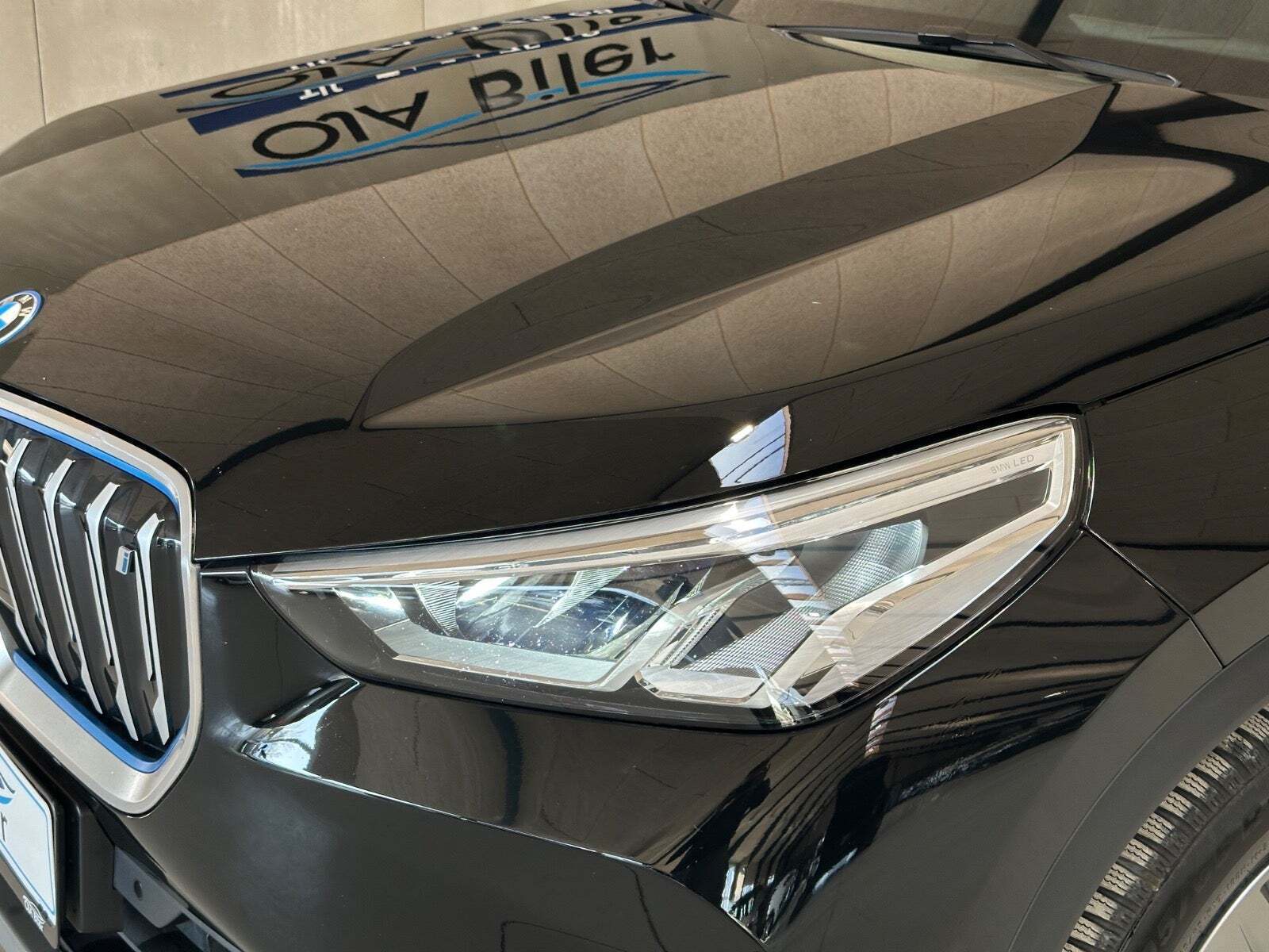 Sort BMW iX1 fra 2023