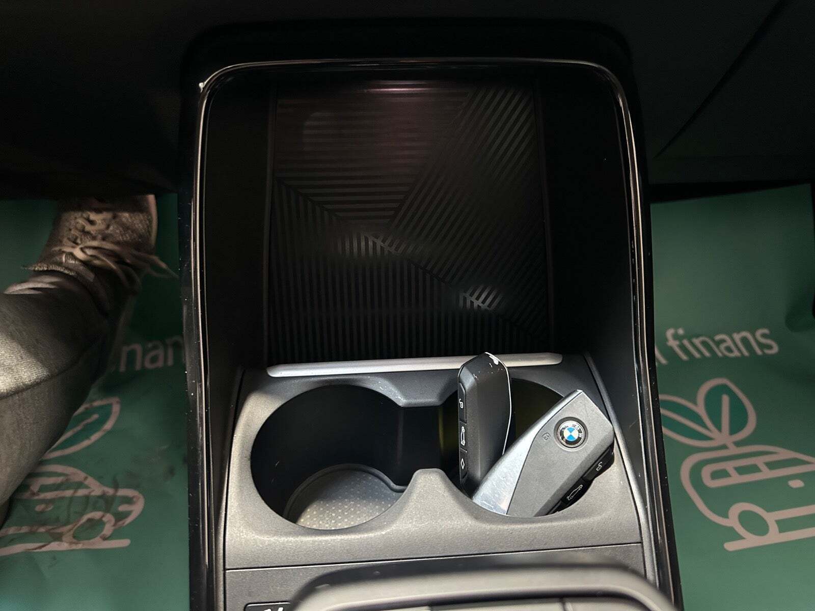 Sort BMW iX1 fra 2023