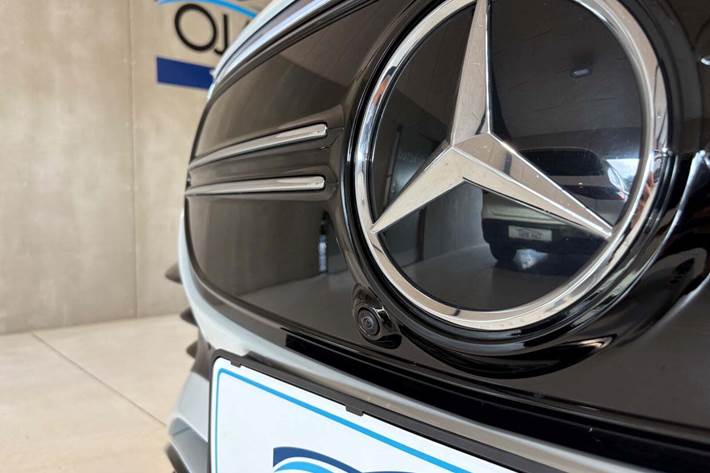 Hvid Mercedes EQA250+ fra 2023