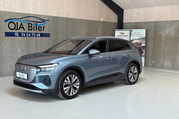Blå Audi Q4 e-tron fra 2021 set udefra