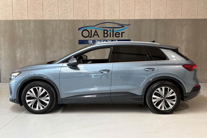 Blå Audi Q4 e-tron fra 2021