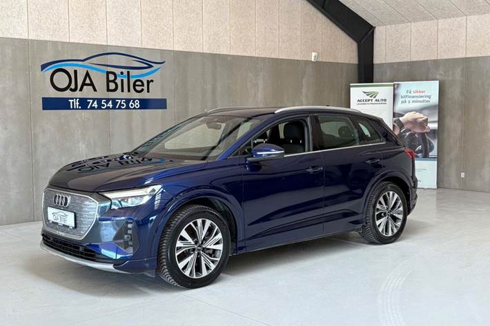 Blå Audi Q4 e-tron fra 2021 set udefra