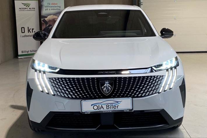 Hvid Peugeot e-3008 fra 2024