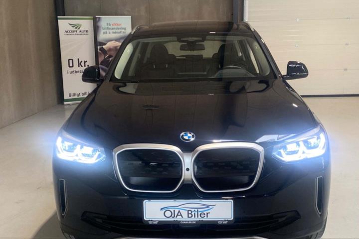 Sort BMW iX3 fra 2021