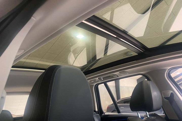Sort BMW iX3 fra 2021
