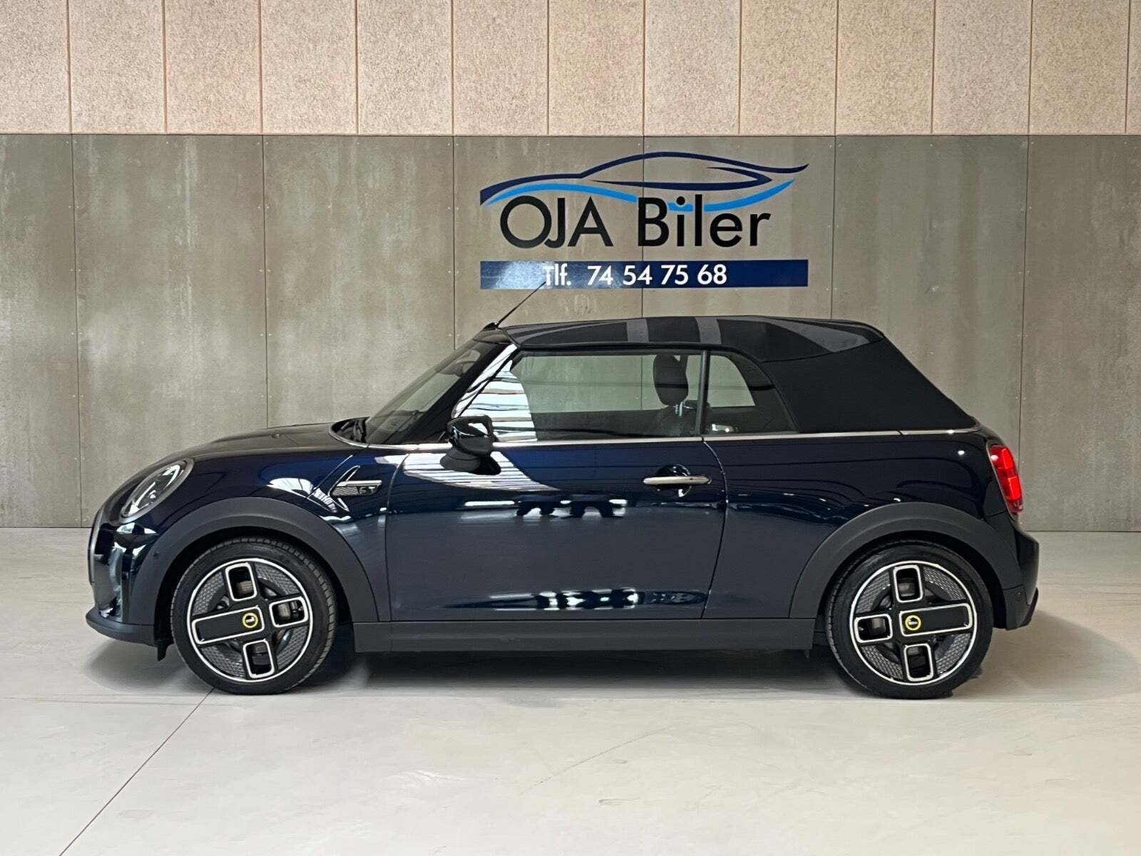 Sort Mini Cooper SE fra 2023