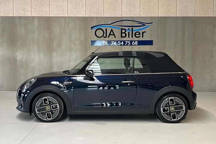 Sort Mini Cooper SE fra 2023