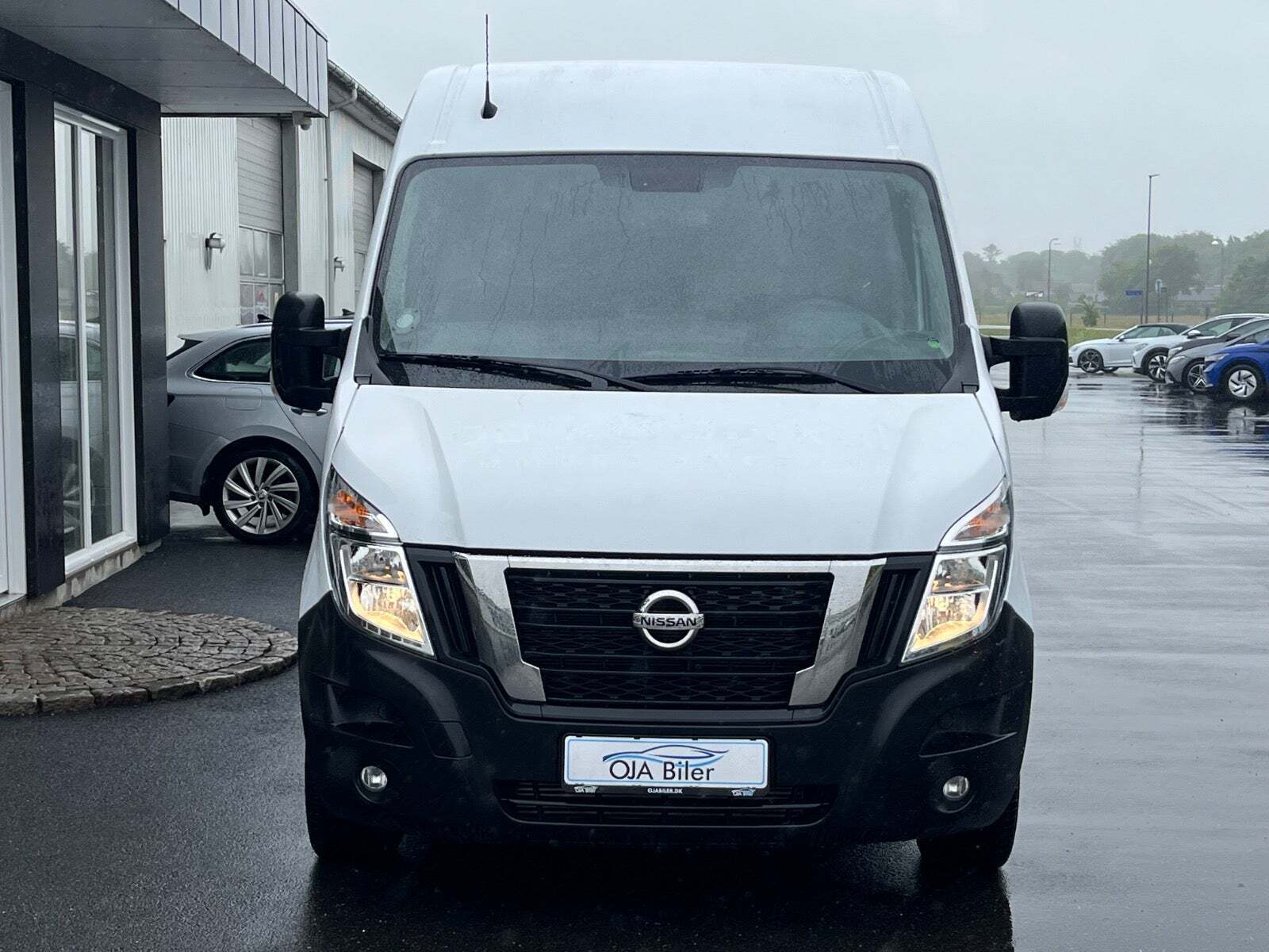 Nissan NV400 2,3 dCi 150 L2H2 Kassevogn