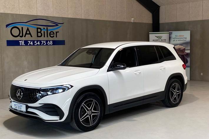 Hvid Mercedes EQB250+ fra 2024 set udefra