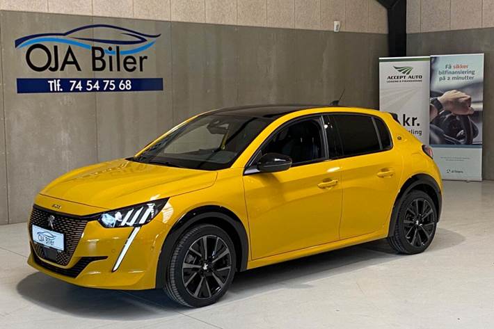 Gul Peugeot e-208 fra 2023 set udefra