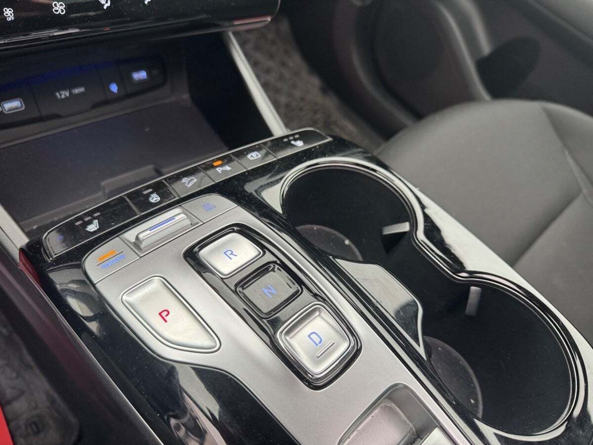 Rød Hyundai Tucson fra 2022