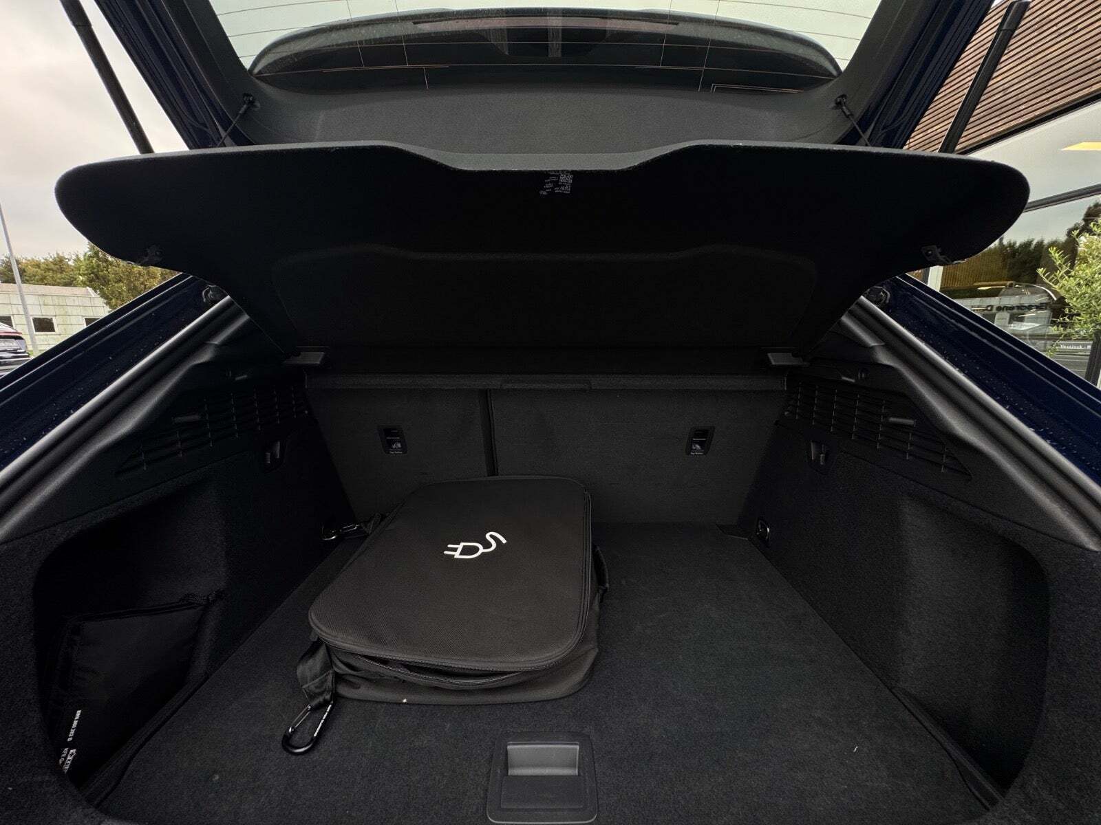 Blå Audi A3 fra 2022