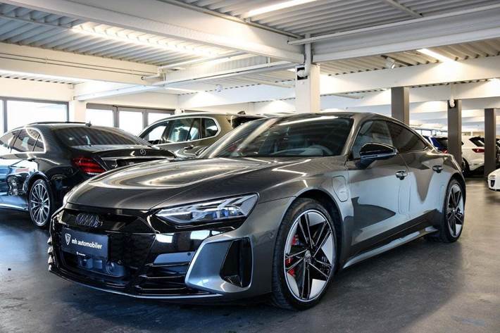 Grå Audi RS e-tron GT fra 2021 set udefra