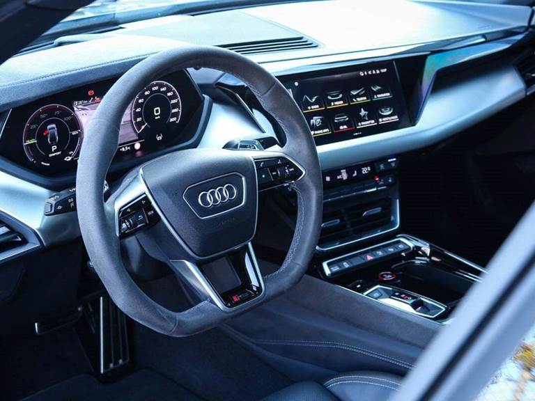 Audi RS e-tron GT quattro