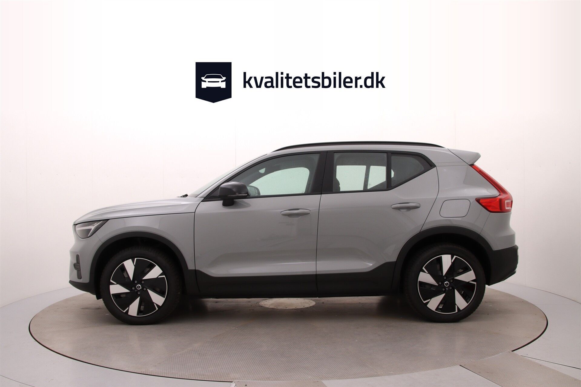 Volvo EX40 Single Motor Extended Range Core 252HK 5d Aut.