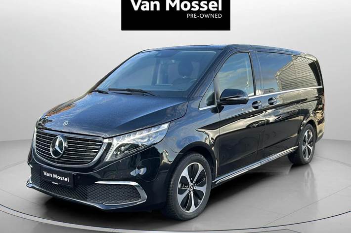 Sort Mercedes EQV300 fra 2023 set udefra