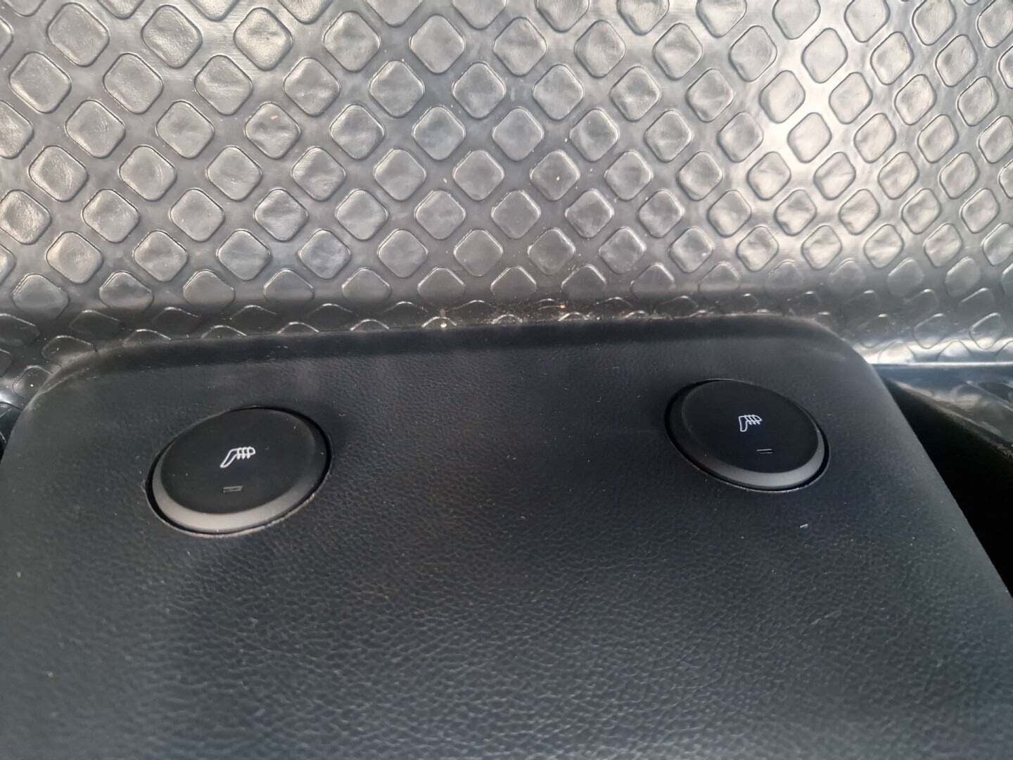 Sølv Maxus e-Deliver 3 fra 2023