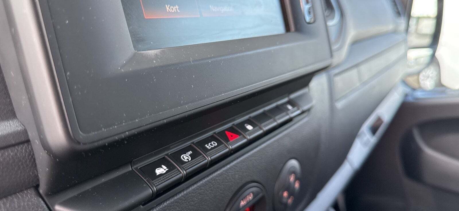 Hvid Renault Master IV T35 fra 2020