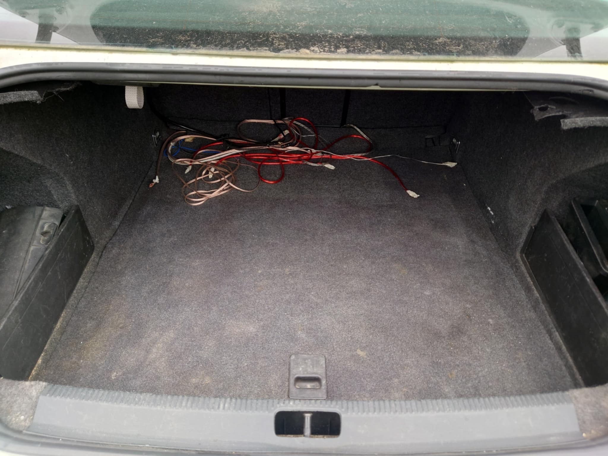 Hvid VW Passat fra 2007