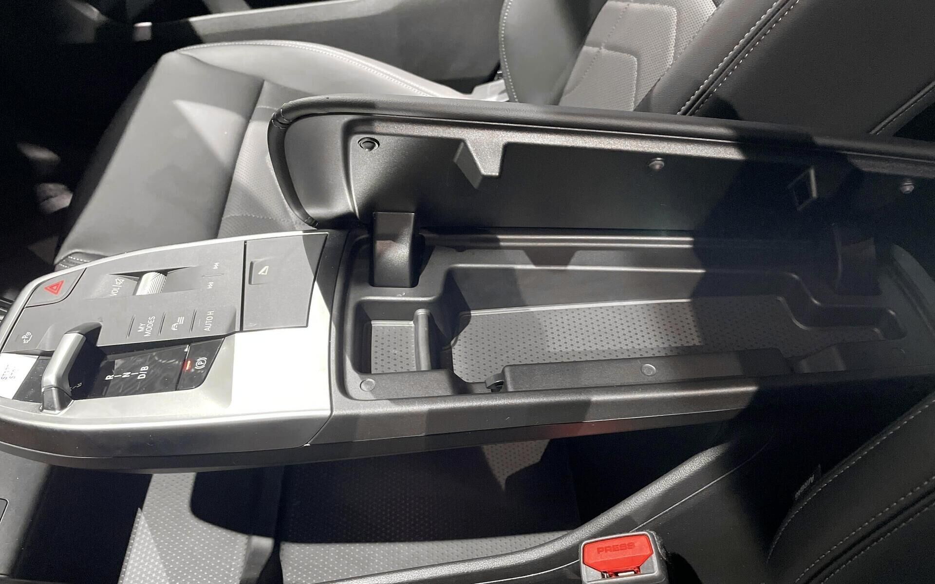 Sort BMW iX1 fra 2024