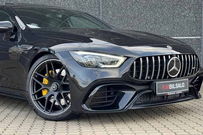 Sort Mercedes AMG GT 63 fra 2019 set udefra