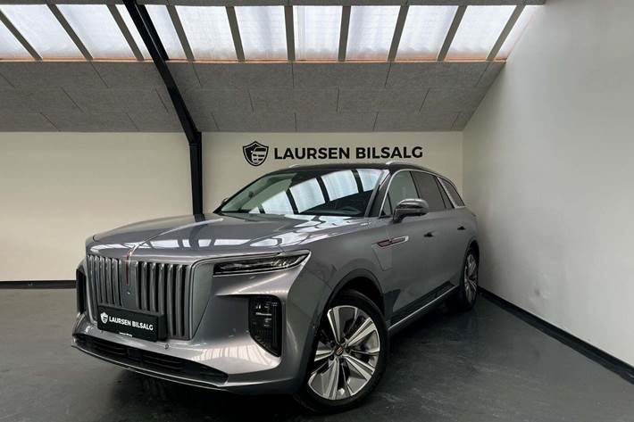 Grå Hongqi E-HS9 fra 2022 set udefra