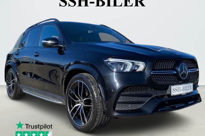 Sort Mercedes GLE580 fra 2021 set udefra