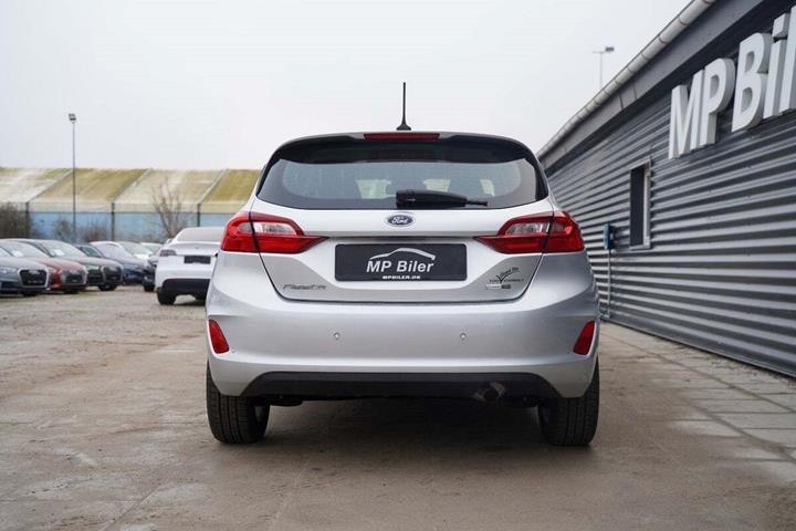 Sølv Ford Fiesta fra 2020