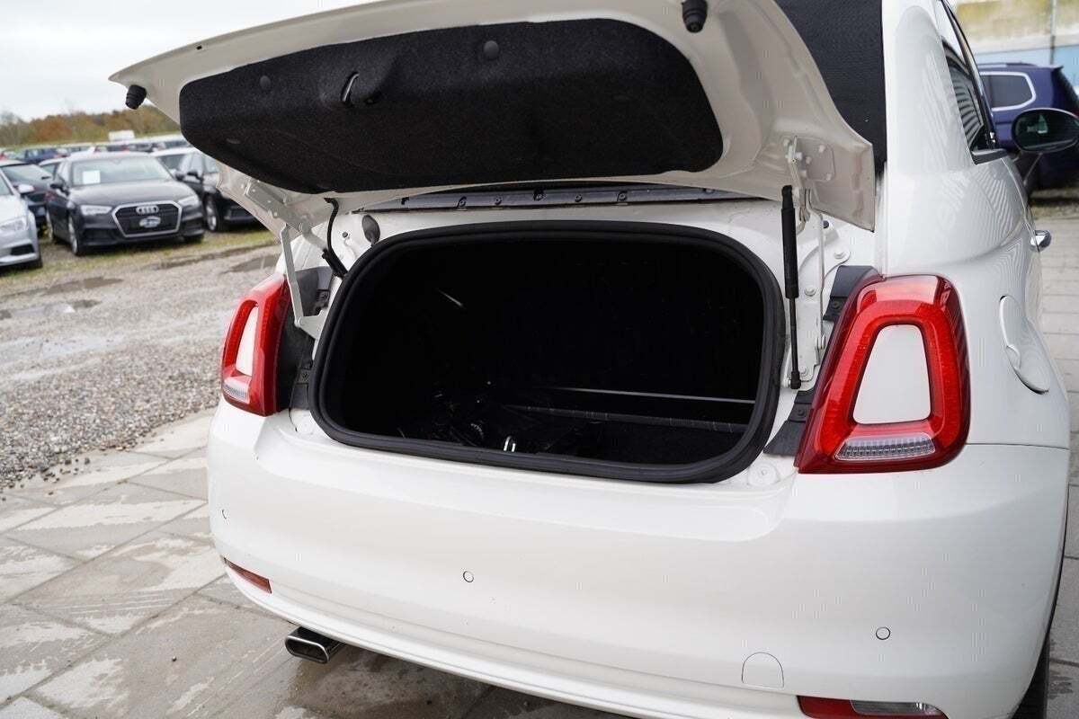 Hvid Fiat 500C fra 2020