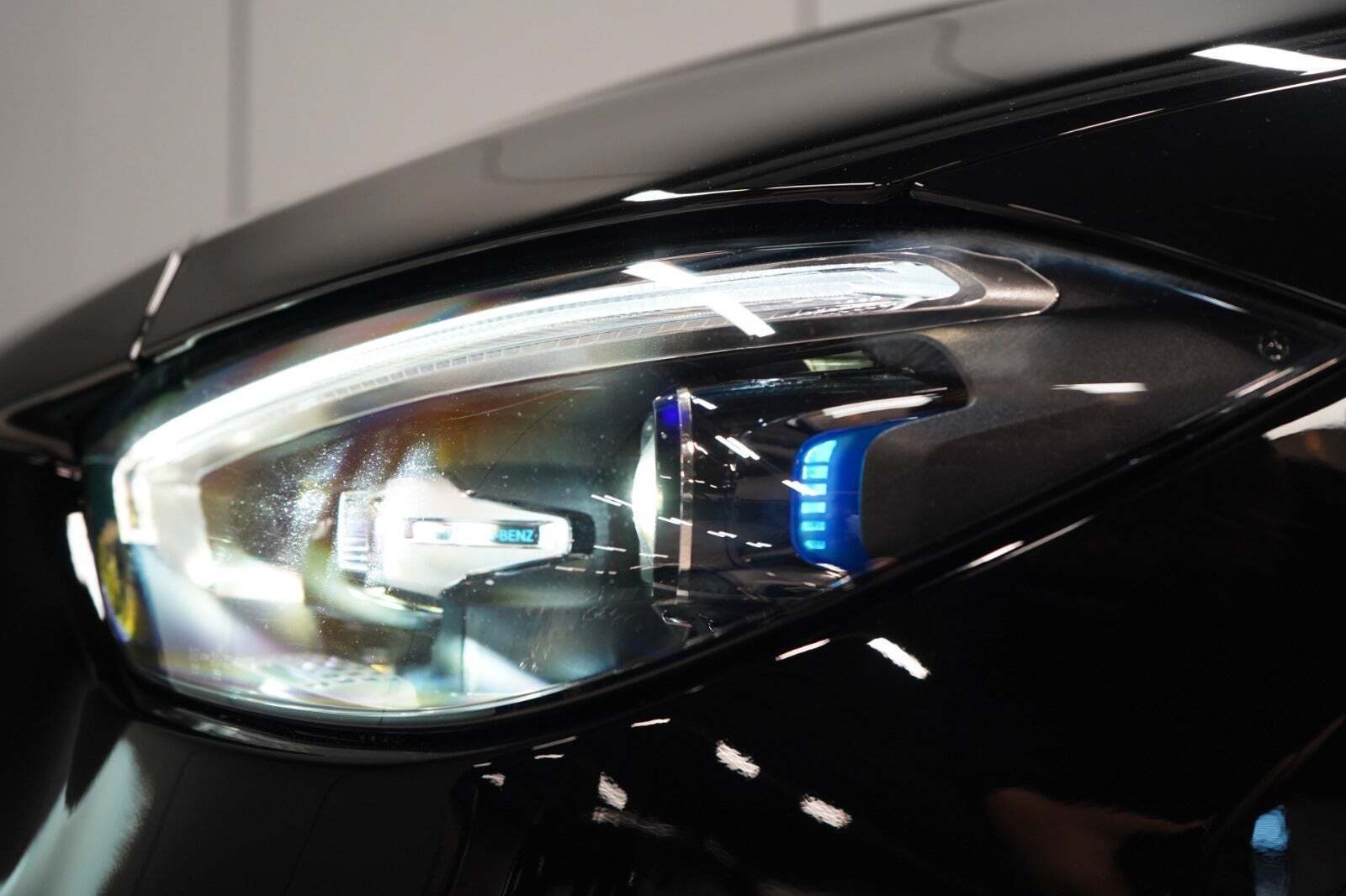 Sort Mercedes C300 fra 2022