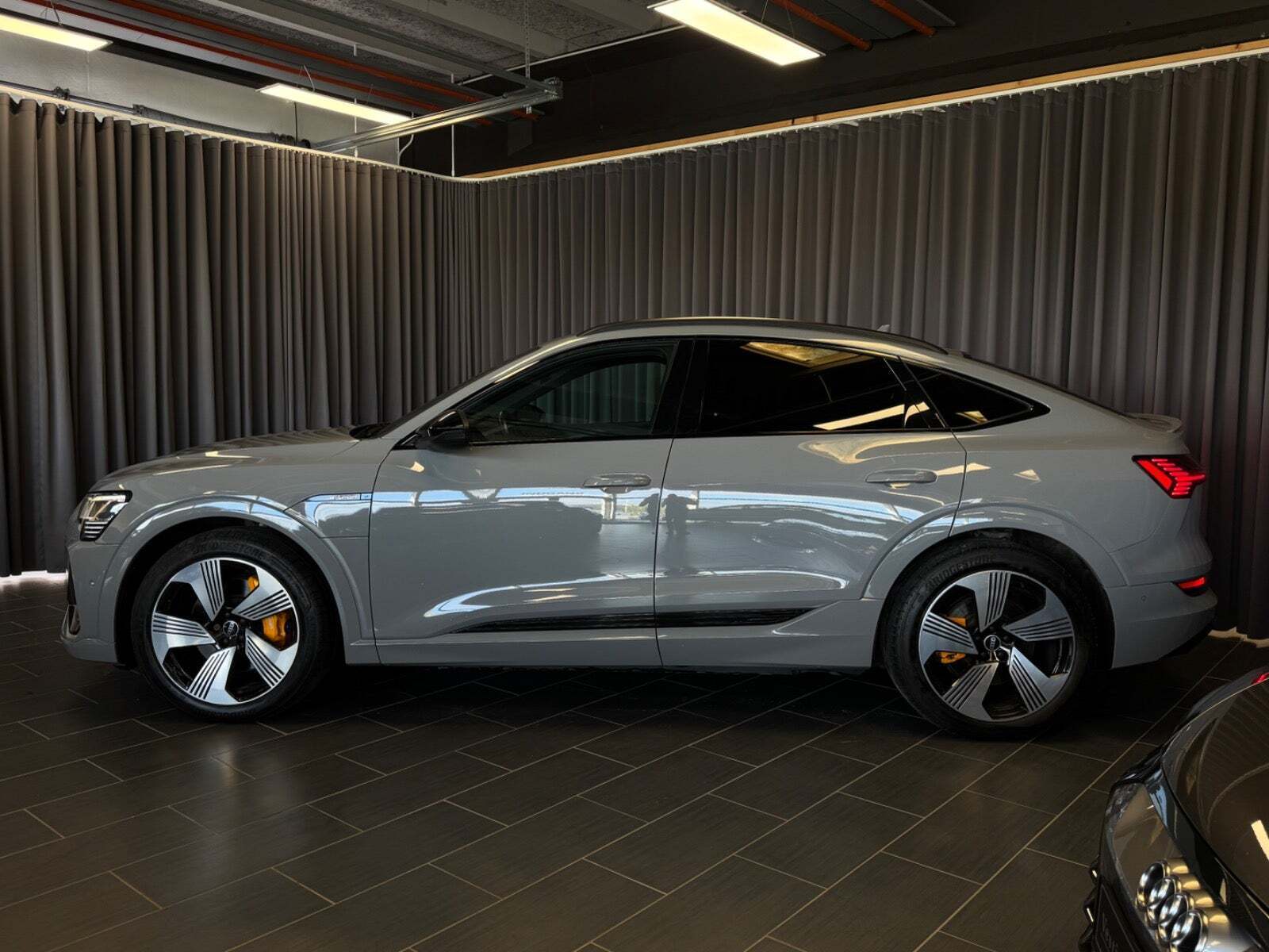 Audi e-tron 55 S-line Sportback quattro