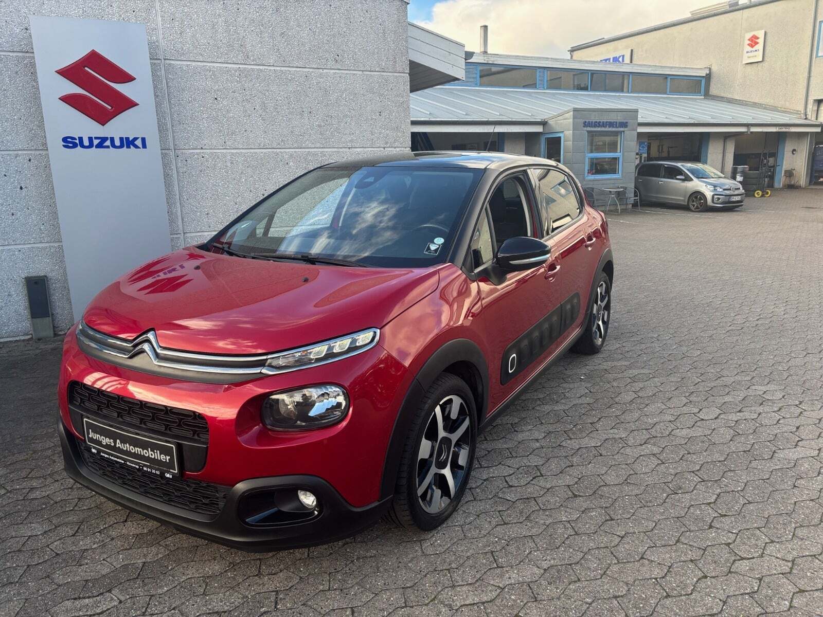 Rød Citroën C3 fra 2019