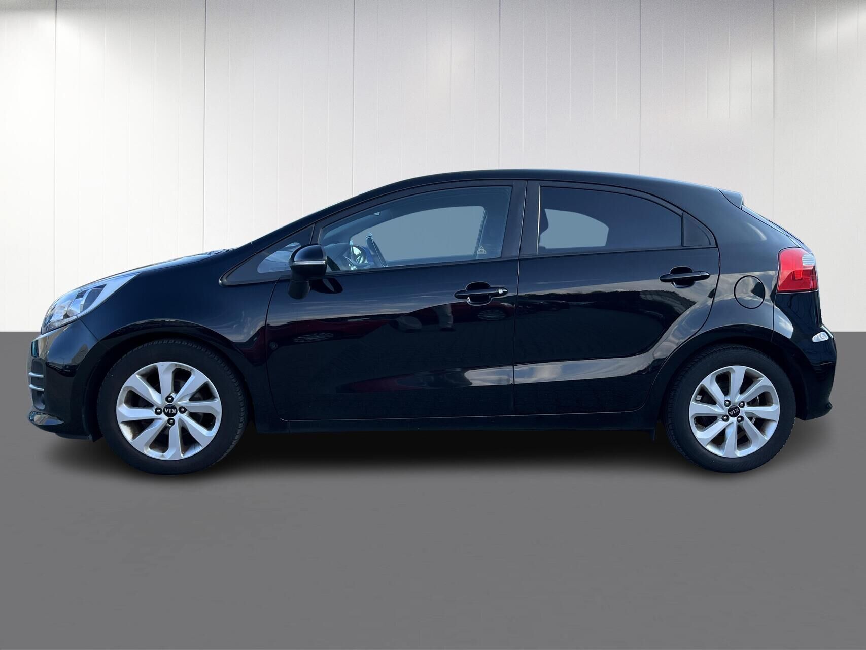Sort Kia Rio fra 2016