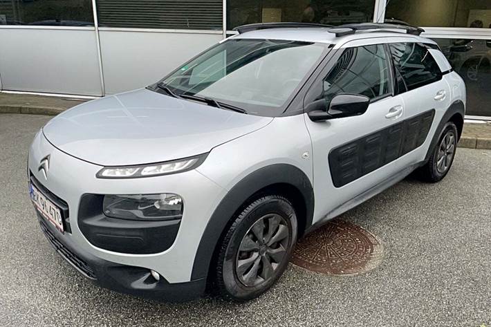 Sølv Citroën C4 Cactus fra 2017 set udefra