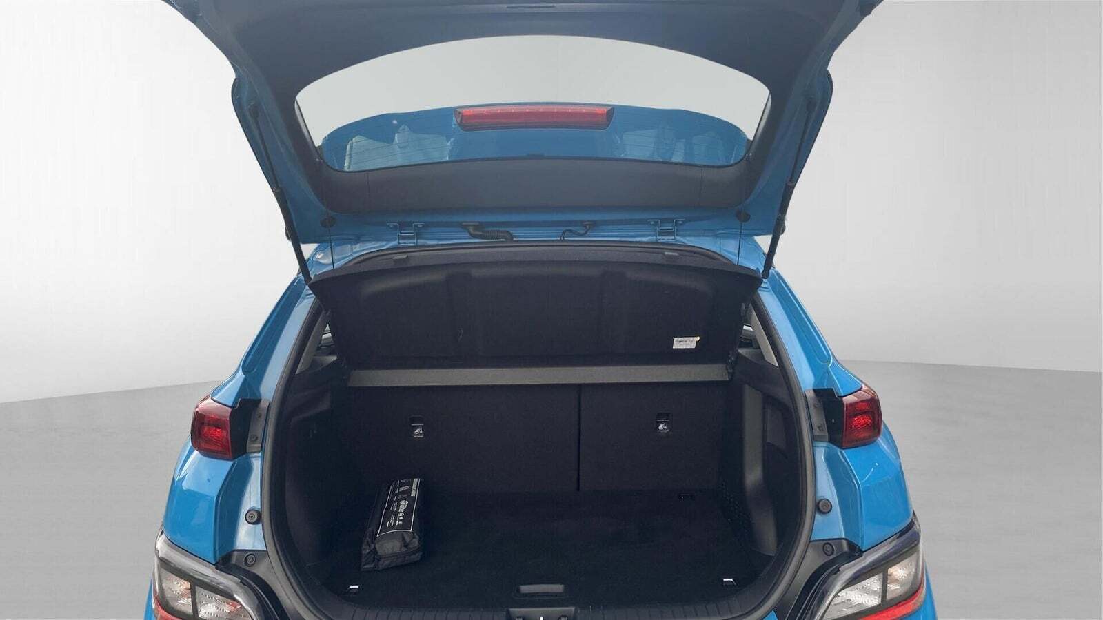 Blå Hyundai Kona fra 2022