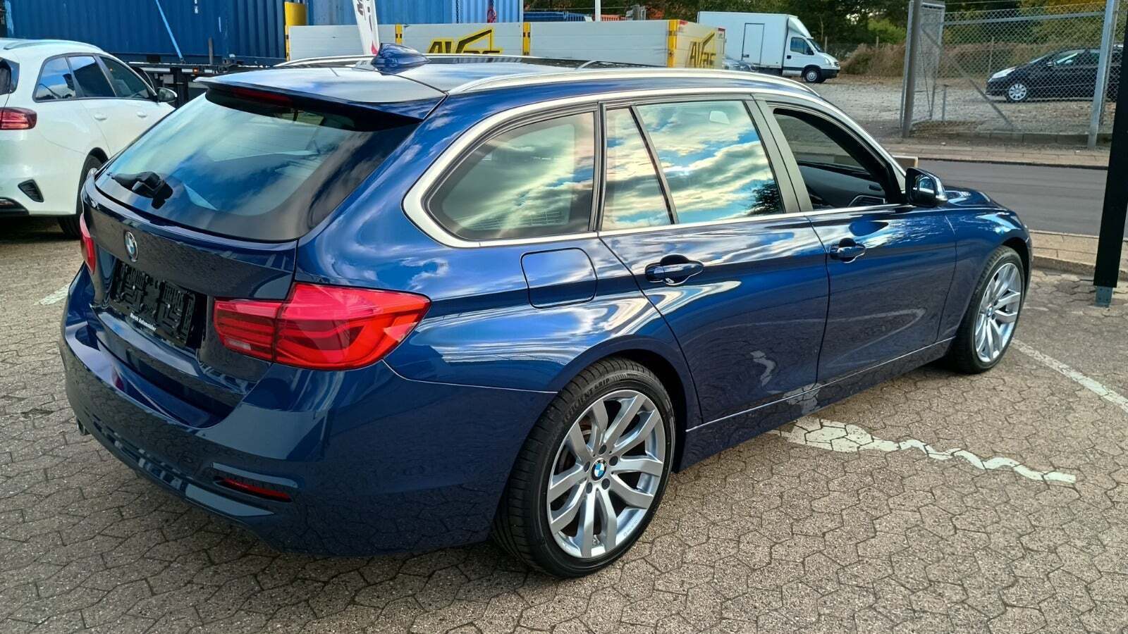 BMW 320i