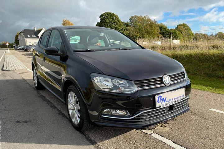 Sort VW Polo fra 2016 set udefra