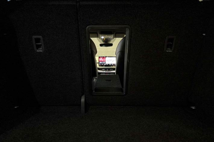 Blå Skoda Enyaq fra 2022