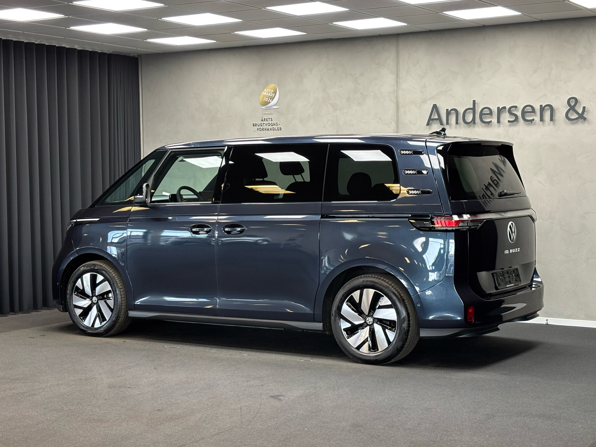 Blå VW ID.Buzz fra 2025
