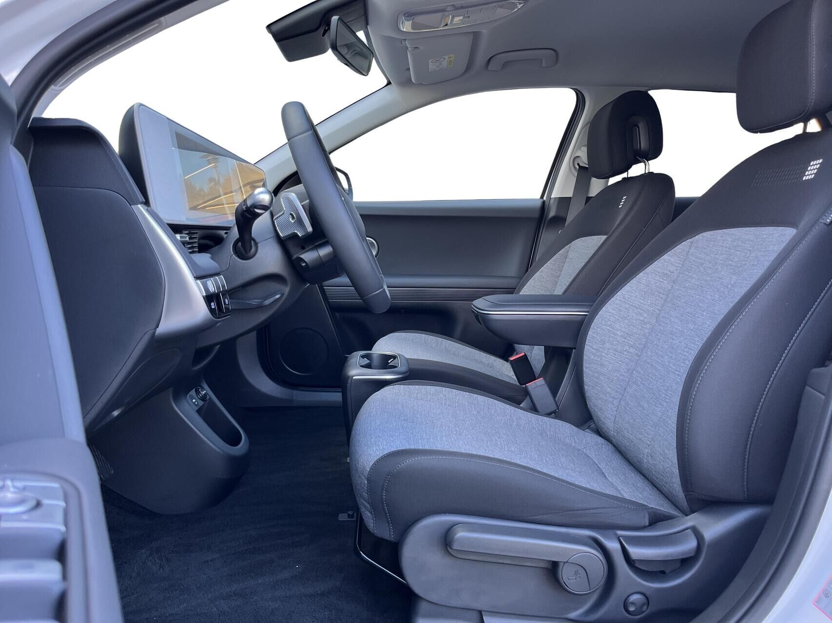 Hyundai Ioniq 5 Electric 77,4 kWh Essential 229HK 5d Aut.