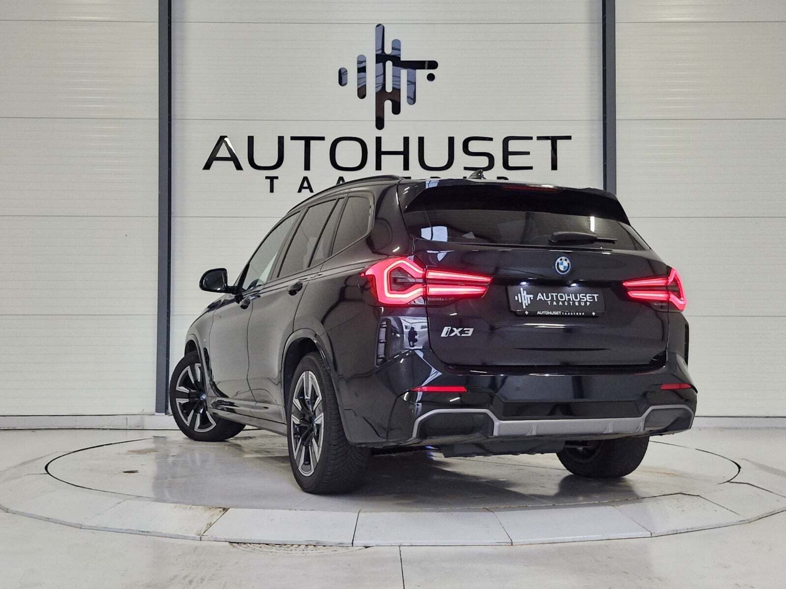 BMW iX3 Charged M-Sport